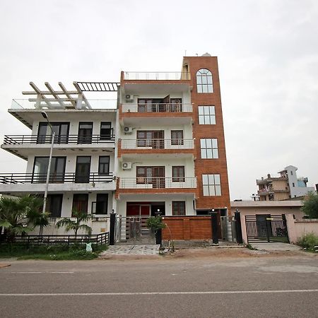 Oyo 9192 Hotel Raghav Residency Noida Kültér fotó
